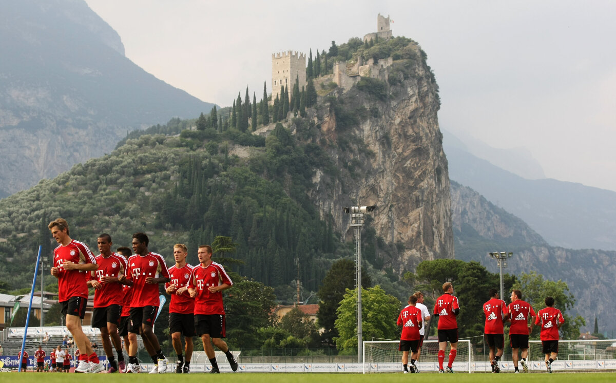 FOTO Steaua şi-a pregătit primul cantonament al verii » Merge în casa lui Bayern