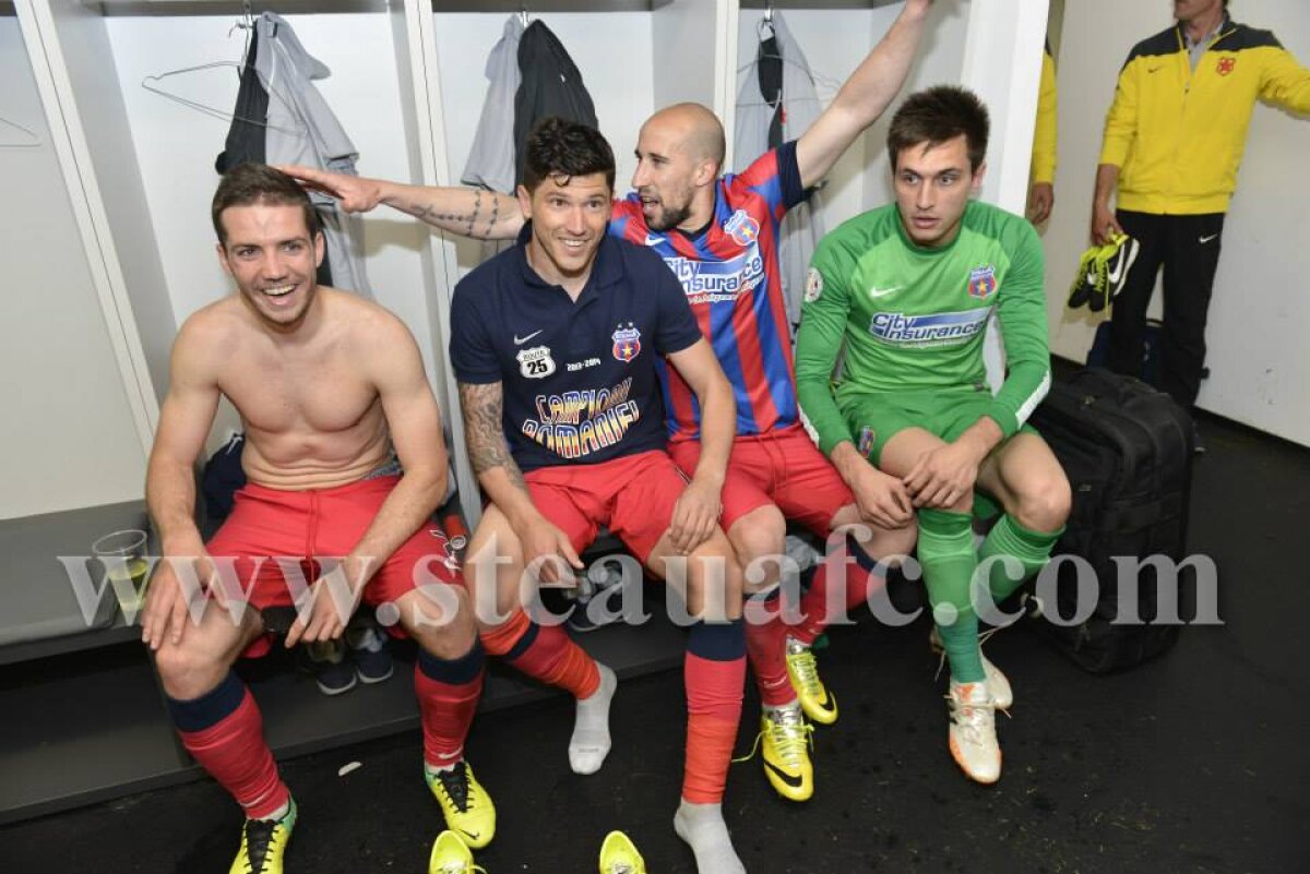 GALERIE FOTO Steliştii au petrecut pînă dimineaţă după ce-au cîştigat titlul 25 din istoria clubului