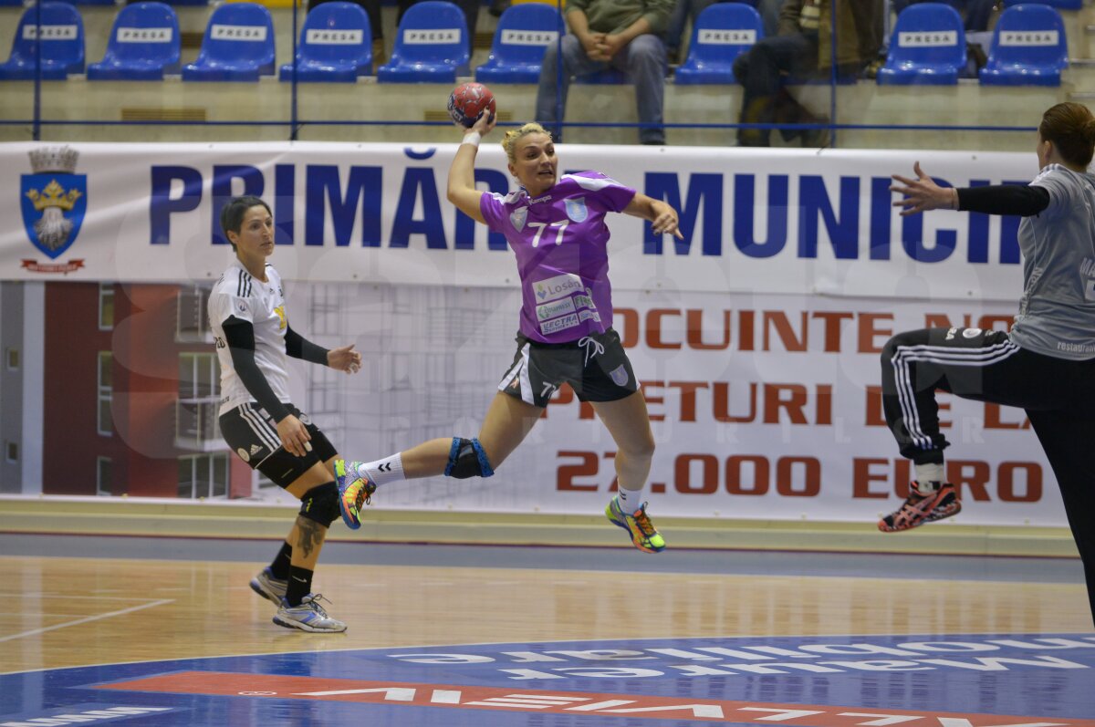 Corona Braşov a cîştigat returul cu U Jolidon Cluj, 34-26 şi s-a calificat în Final 3 al Ligii Naţionale