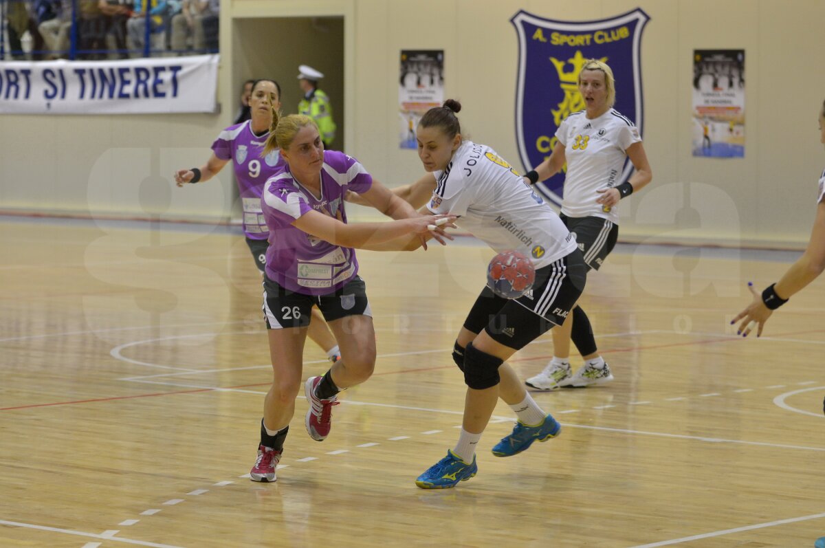 Corona Braşov a cîştigat returul cu U Jolidon Cluj, 34-26 şi s-a calificat în Final 3 al Ligii Naţionale