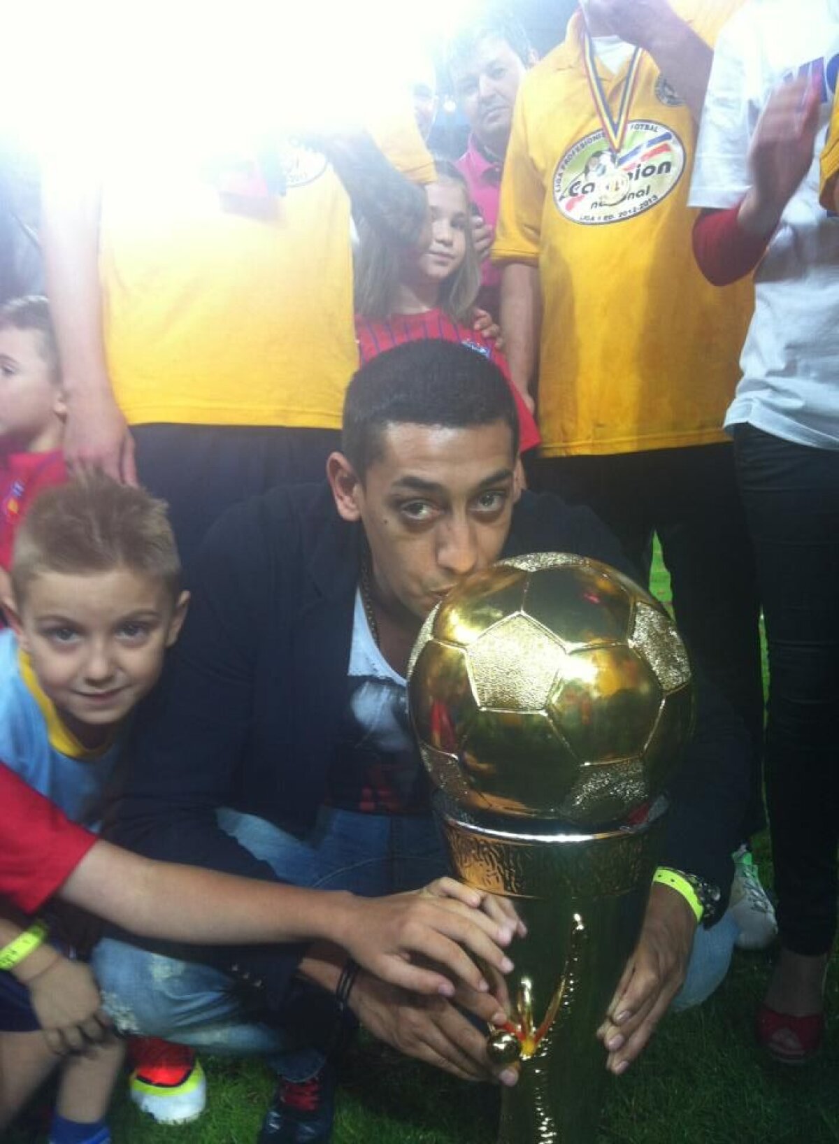 Cel mai nou transfer: Piţi Talent! » Manelistul susţine că lucrează pentru Steaua