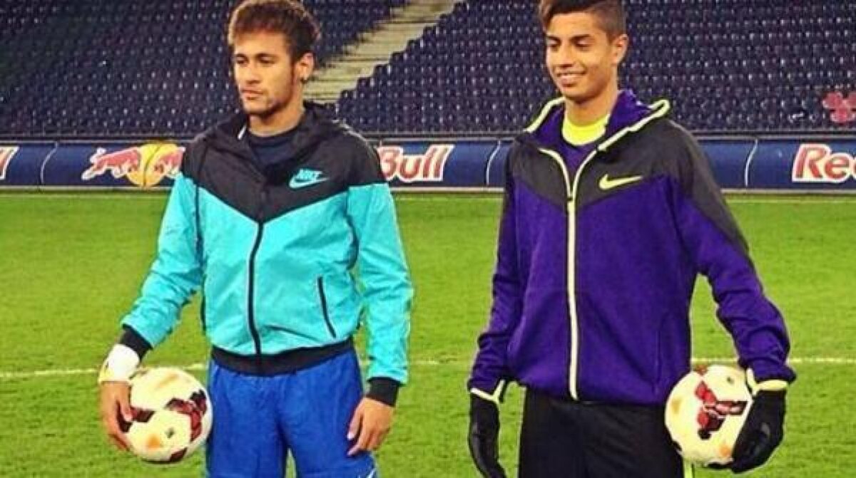 VIDEO El e viitorul » AC Milan l-a promovat la prima echipă pe Hachim Mastour, unul dintre cei mai talentaţi tineri din lume!