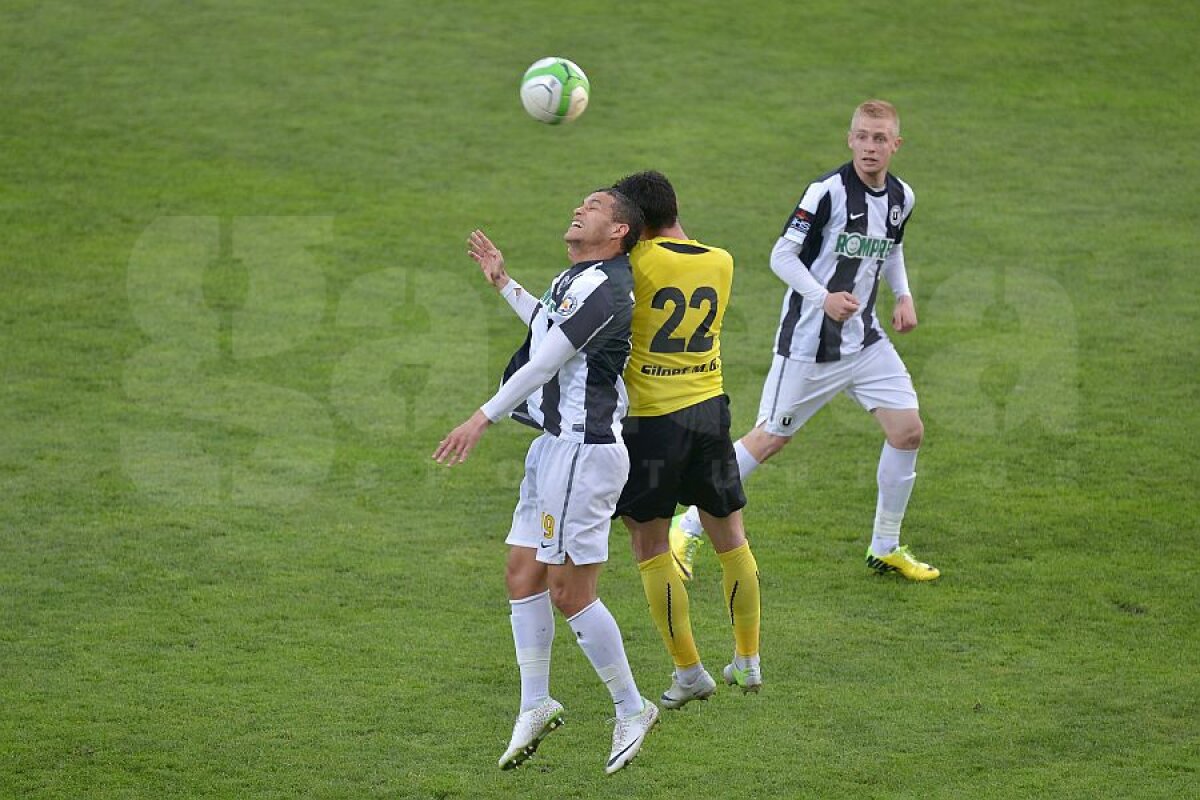 VIDEO+FOTO Egal pentru "U" » Clujenii sînt ca şi salvaţi de la retrogradare, după 0-0 la Braşov! "Stegarii" încă au emoţii mari