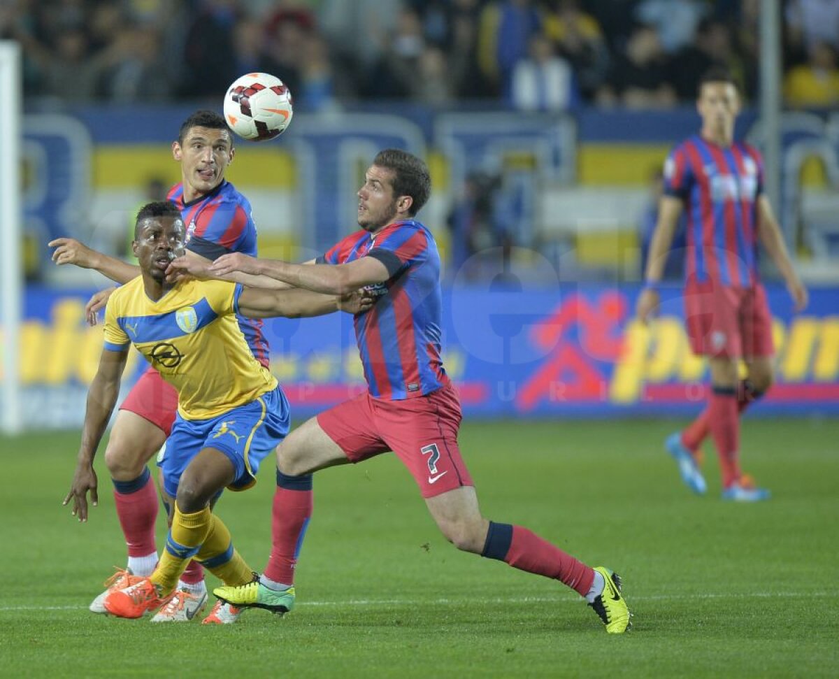 FOTO şi VIDEO Spectacol fără goluri » Petrolul încheie sezonul pe locul 3, după 0-0 cu Steaua