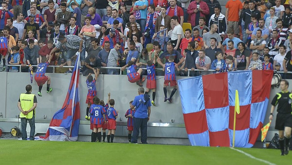 VIDEO+FOTO Sărbătoarea rezervelor » Steaua a remizat, 2-2 cu Oţelul, şi a cîştigat titlul 25!