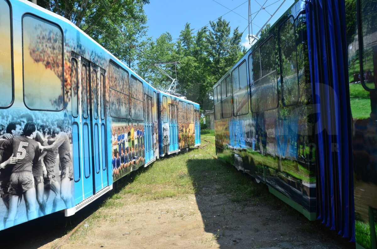 FOTO Tramvaiul ”Craiova Maxima” va fi pe şine la finalul 2014. Vehicul dedicat perioadei de aur a oltenilor