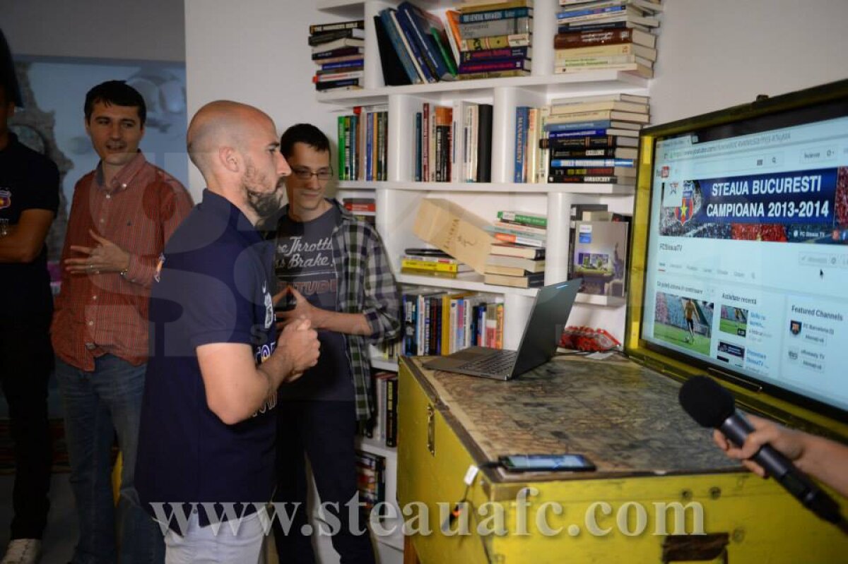 VIDEO+FOTO S-a deschis Steaua TV » Iasmin Latovlevici şi Lukasz Szukala au testat ochelarii Google Glass la lansare