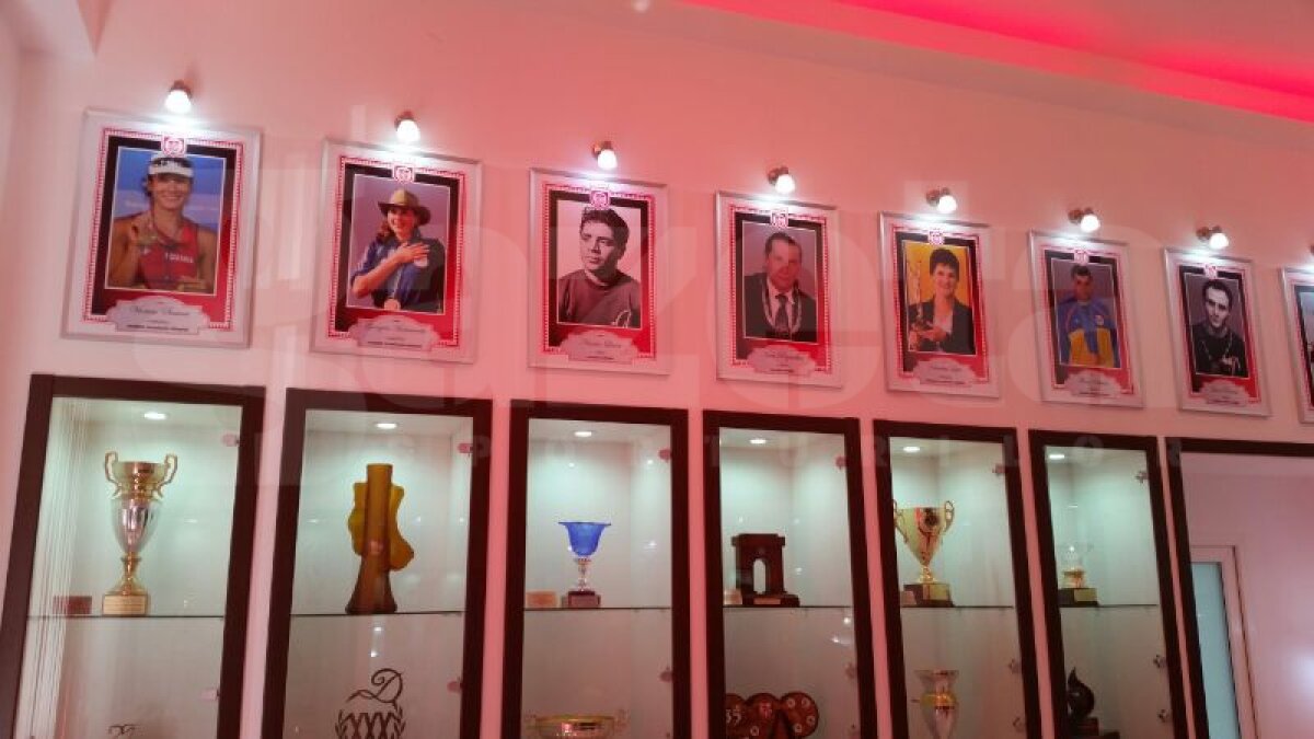 FOTO Dinamo a inaugurat muzeul oficial al clubului: "Toţi dinamoviştii pot trăi aici momentele de glorie din istoria roş-albă"