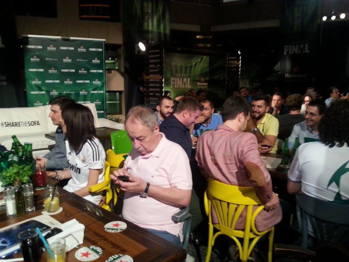 (P) GALERIE FOTO Heineken l-a adus pe Gullit la Bucureşti! Superstarul a văzut finala Ligii alături de Iovan, Dan Petrescu şi de fanii români