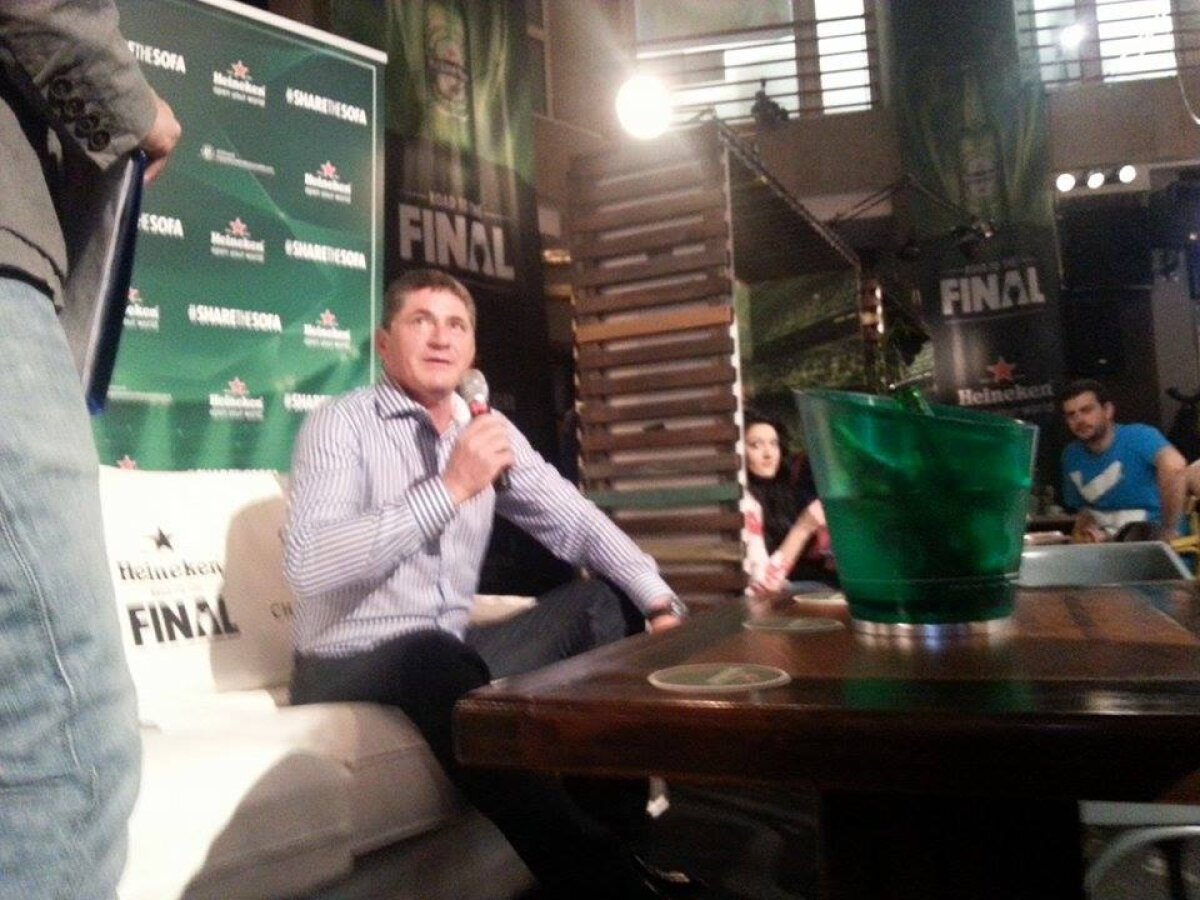 (P) GALERIE FOTO Heineken l-a adus pe Gullit la Bucureşti! Superstarul a văzut finala Ligii alături de Iovan, Dan Petrescu şi de fanii români