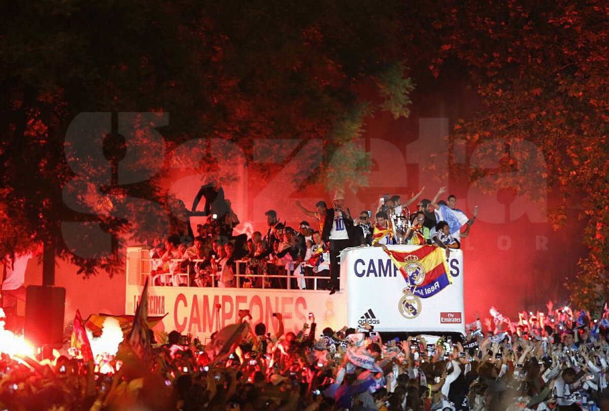 FOTO Sărbătoare de zile mari la Cibeles » "Galacticii" de la Real Madrid au sărbătorit alături de suporteri pînă la 6:30 dimineaţa!