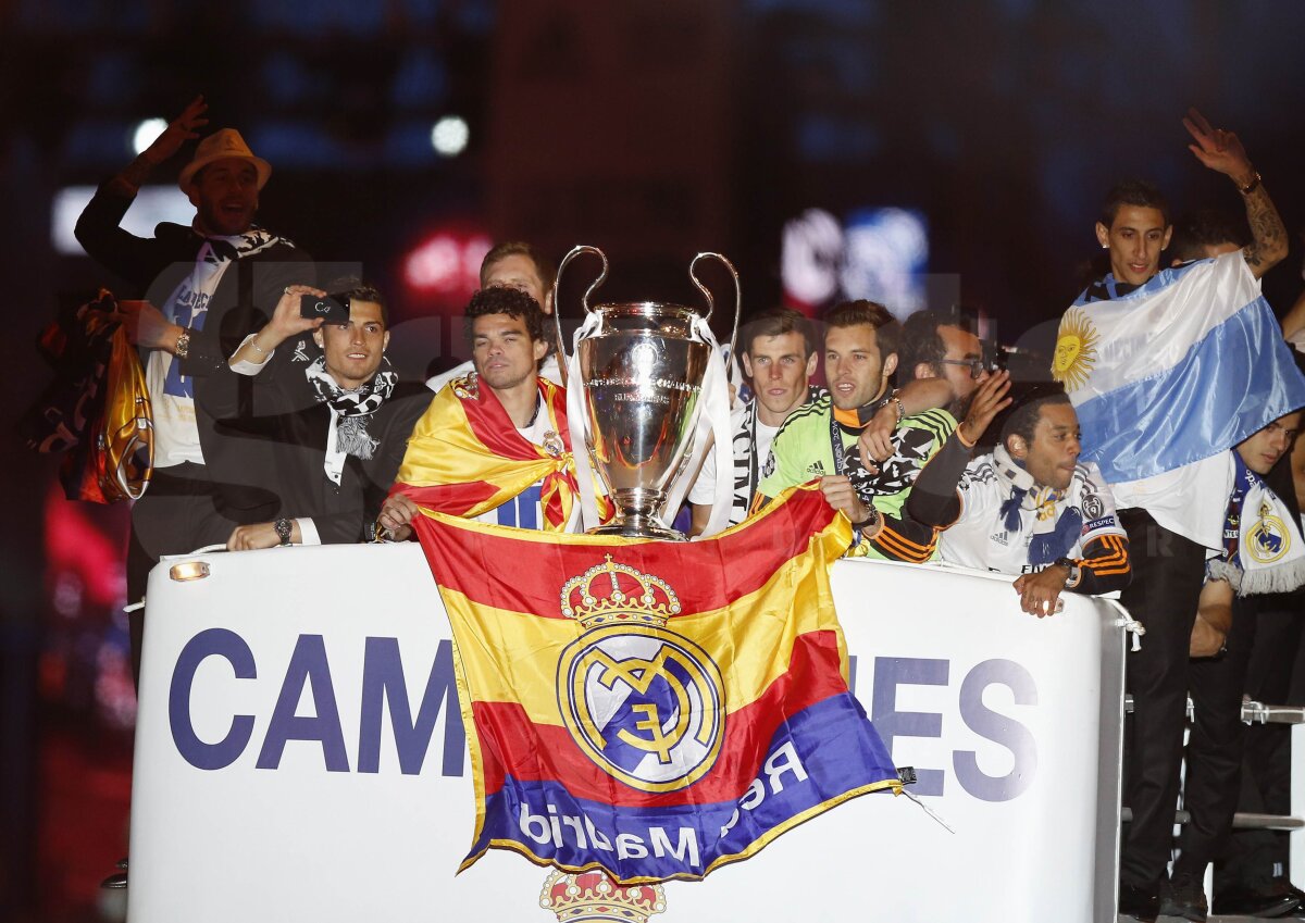 GALERIE FOTO Sărbătoare pe "Santiago Bernabeu" pentru "La Decima" » Cristiano Ronaldo şi Sergio Ramos au făcut show