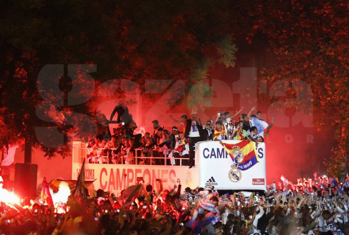 GALERIE FOTO Sărbătoare pe "Santiago Bernabeu" pentru "La Decima" » Cristiano Ronaldo şi Sergio Ramos au făcut show