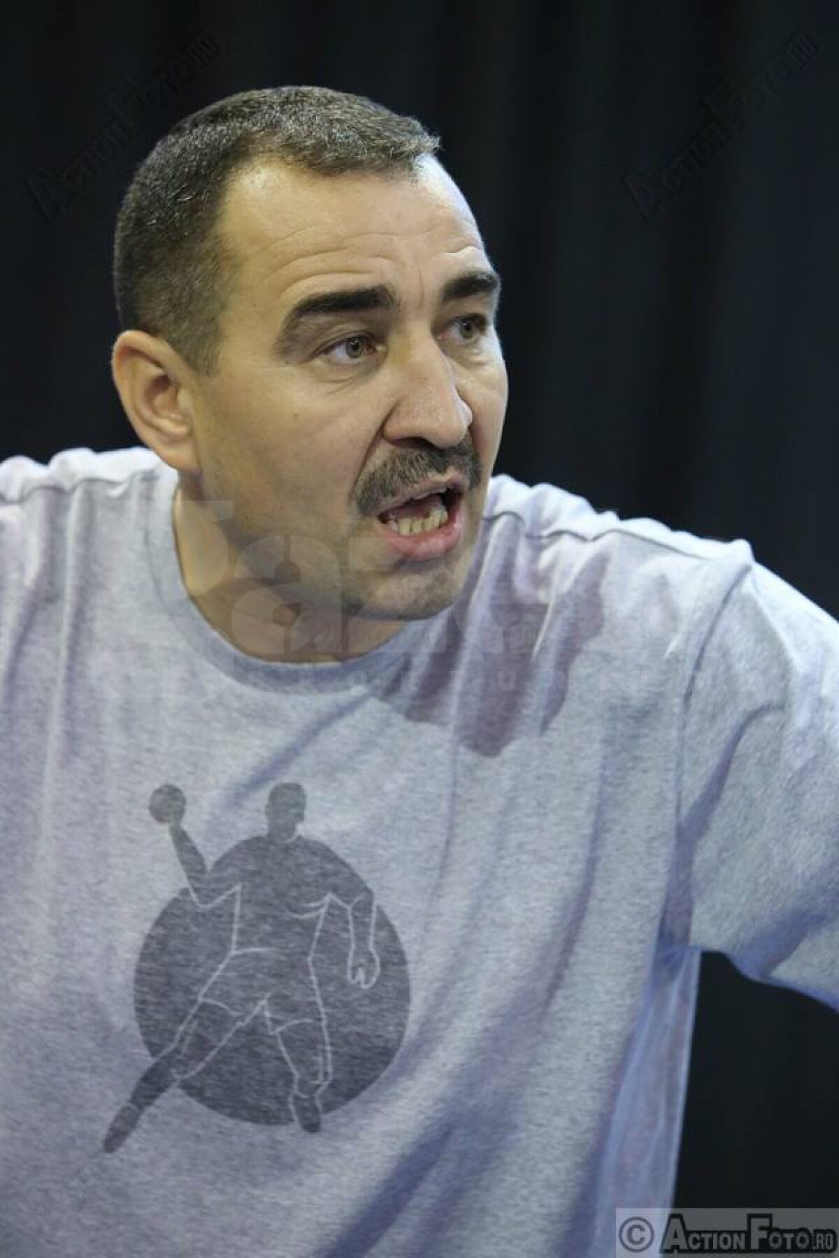 FOTO Fotbalul înlocuit cu handbalul » HC Vaslui a promovat după 15 ani în prima ligă