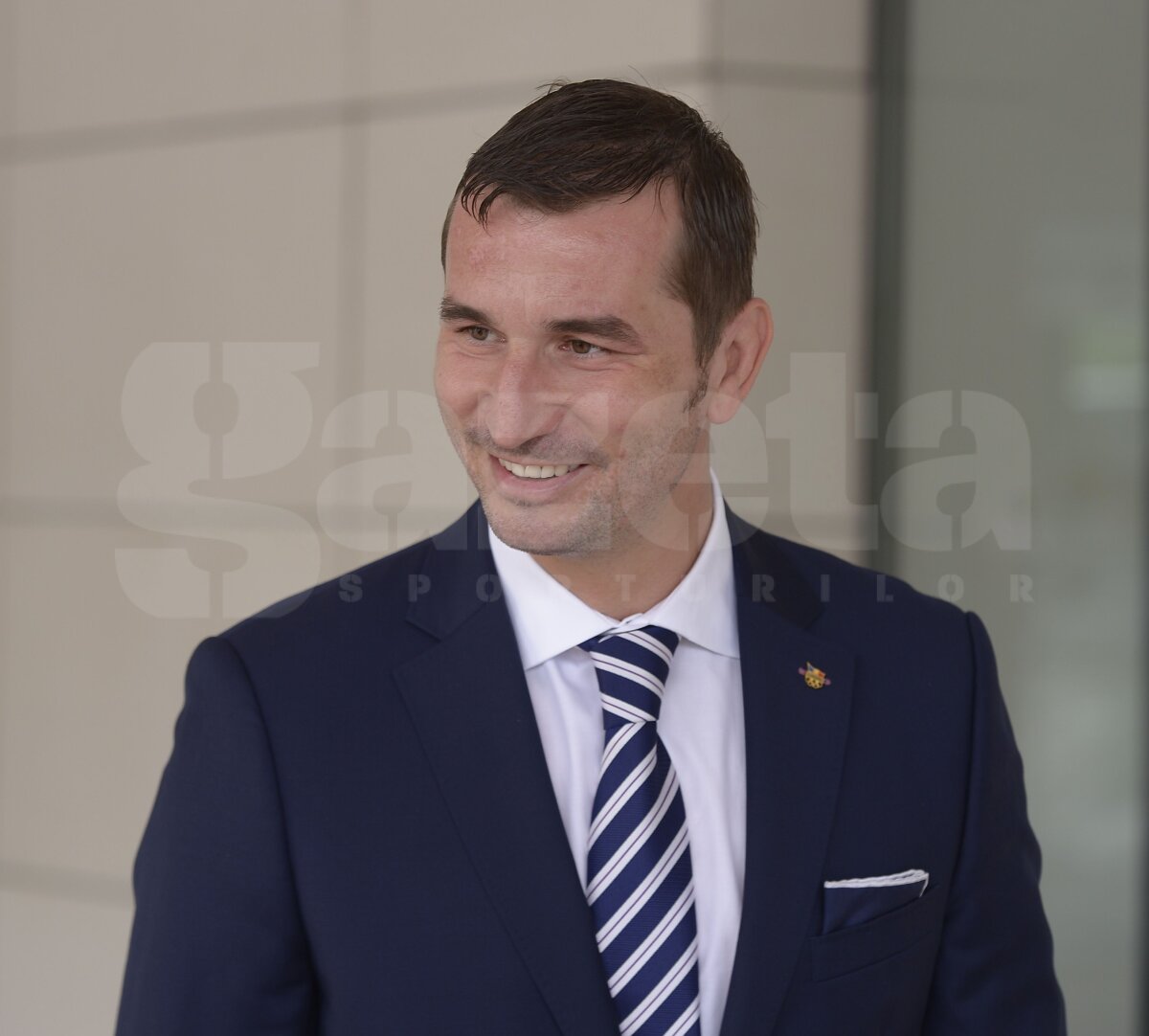 FOTO Alin Petrache este noul preşedinte COSR: "Credeam că va fi o luptă mult mai strînsă!" » Reacţii dure Belu şi Lipă: "Am fost jigniţi şi umiliţi!"