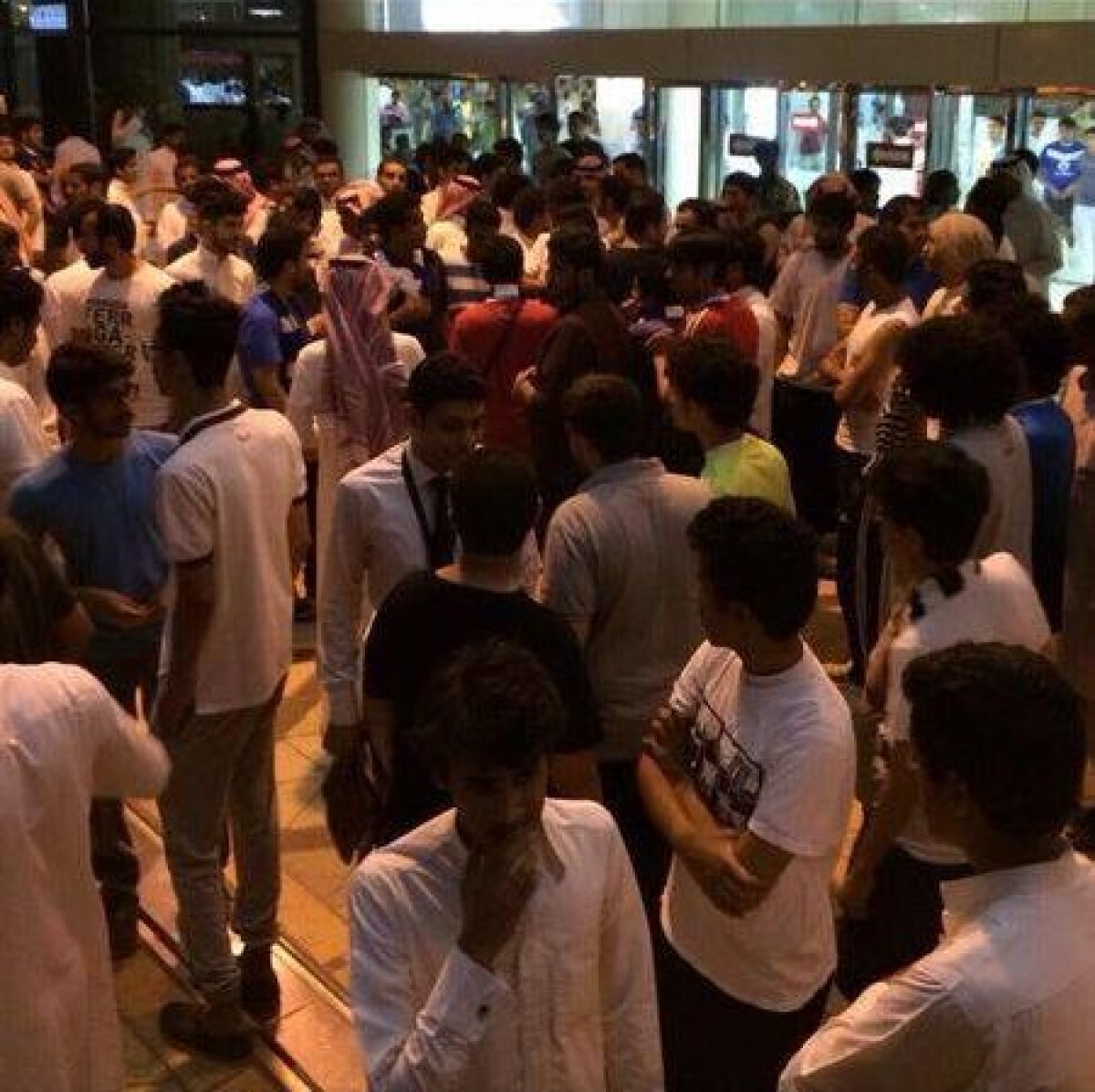 FOTO Reghe al Arabiei » Primire entuziasmantă pentru fostul antrenor al Stelei în prima zi la Al Hilal