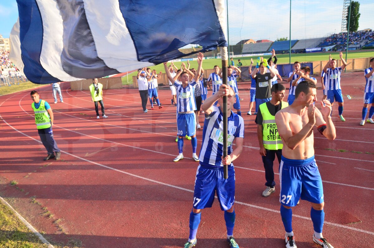 FOTO Craiova şi superstiţia » CS Universitatea joacă mîine cu promovarea pe masă la Reşiţa