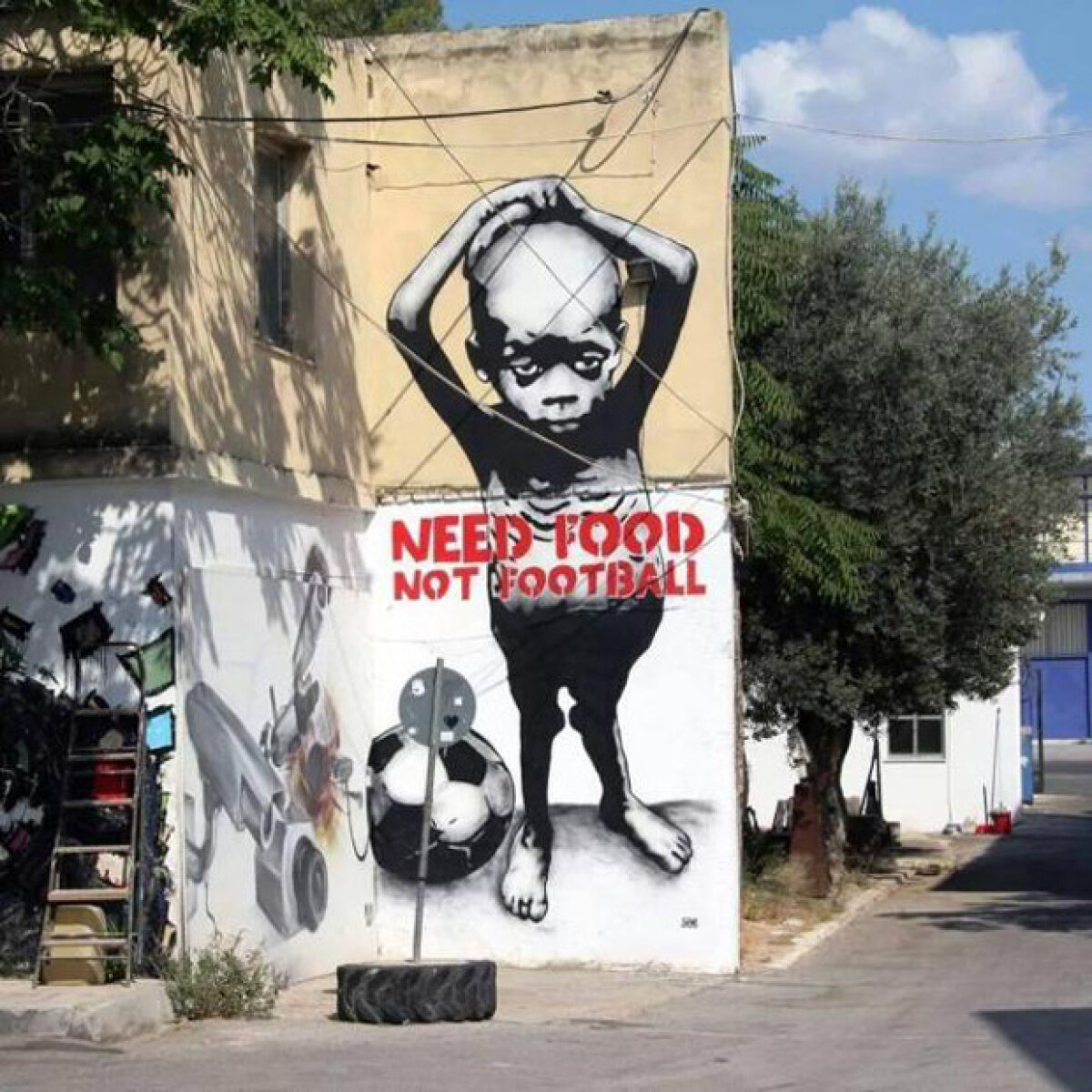 FOTO Brazilienii îşi exprimă revolta şi prin creativitate » Top 14 cele mai puternice graffiti-uri anti-FIFA