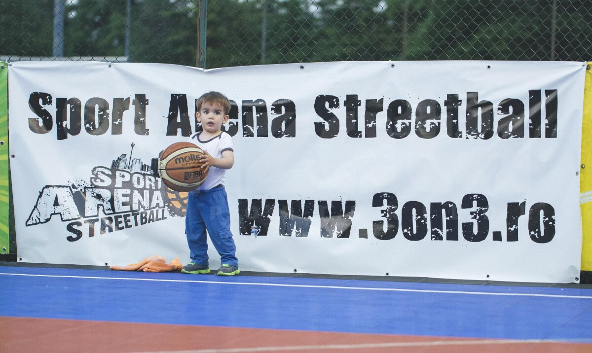 GALERIE FOTO Şi românii pot să sară » Show total la cel de-al doilea turneu Sport Arena Streetball din acest an