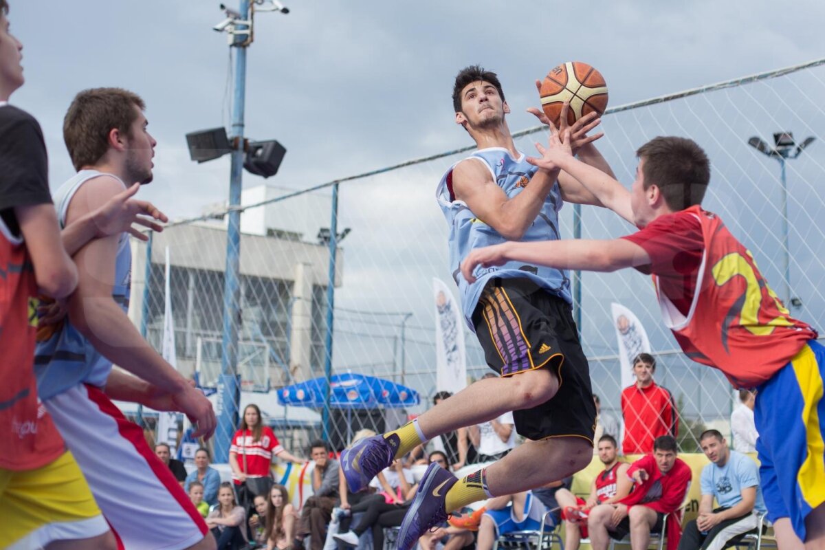 GALERIE FOTO Şi românii pot să sară » Show total la cel de-al doilea turneu Sport Arena Streetball din acest an