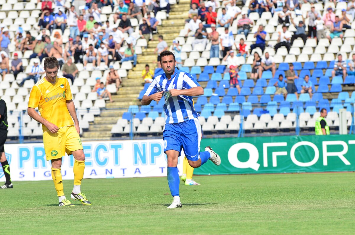 FOTO Nebunie în Bănie! CSU a terminat sezonul pe primul loc şi a sărbătorit cu şampanie şi confetti