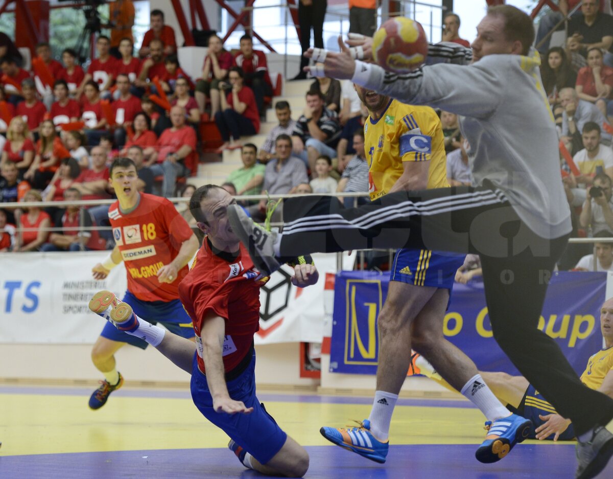 FOTO Am murit cu ei de gît! » România s-a luptat de la egal la egal cu Suedia, dar a cedat pe final la un singur gol: 24-25