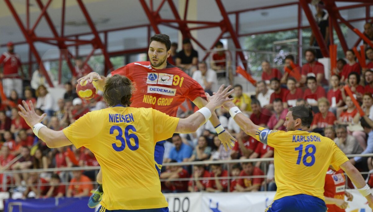 FOTO Am murit cu ei de gît! » România s-a luptat de la egal la egal cu Suedia, dar a cedat pe final la un singur gol: 24-25