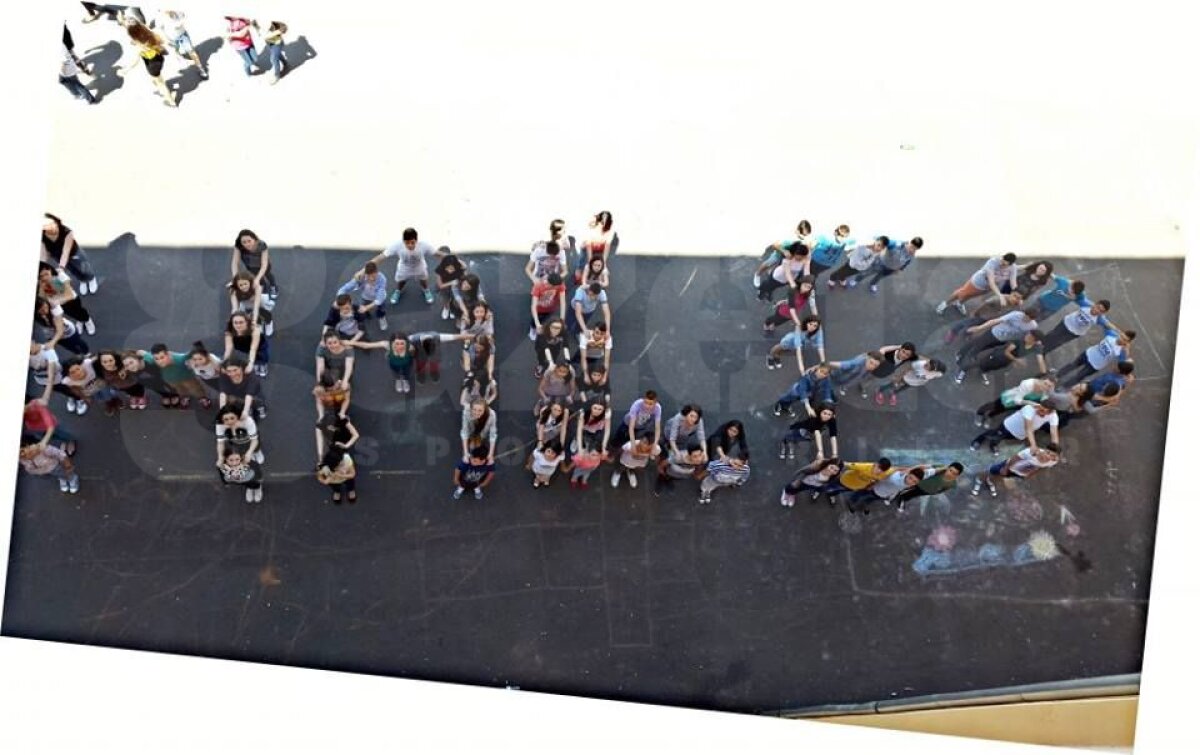 FOTOREPORTAJ Simona Halep, susţinuţă din toate părţile » Imaginile speciale ale unei zile de neuitat