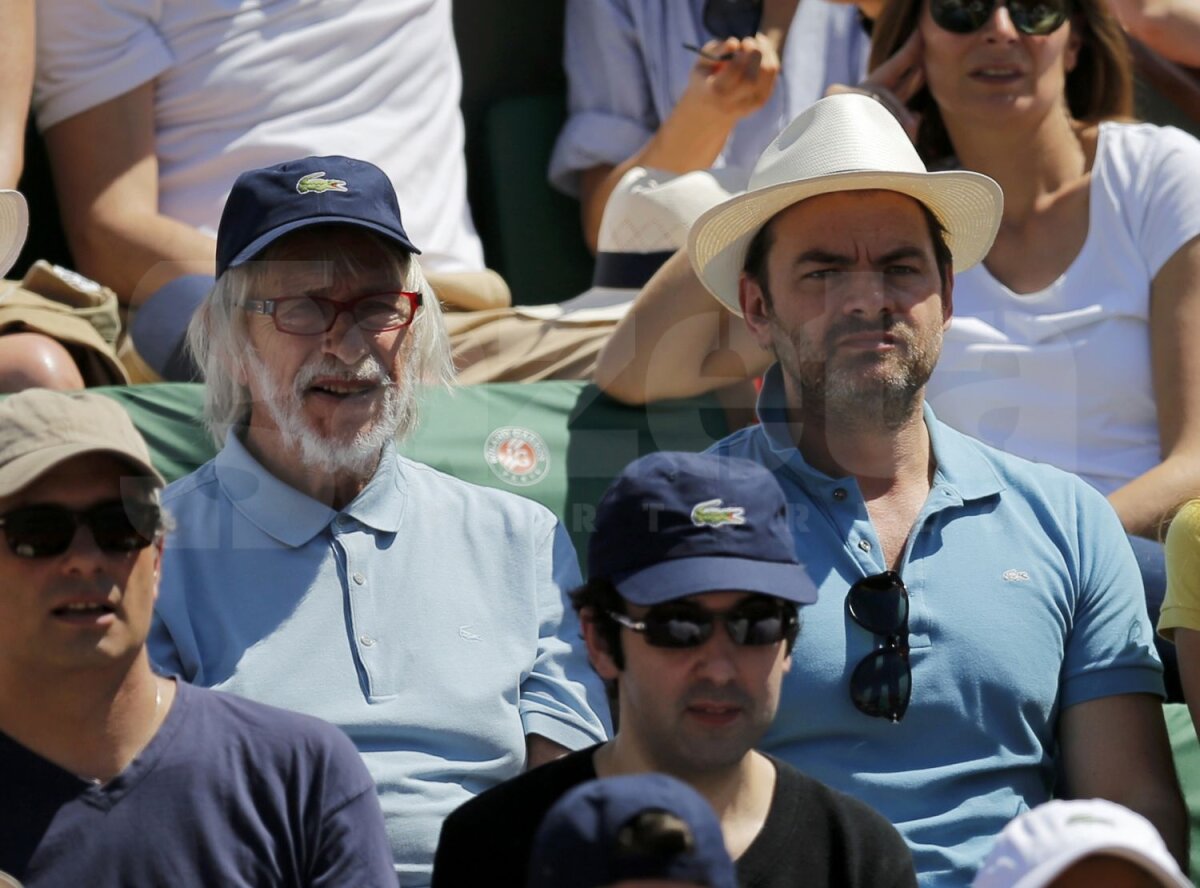 FOTOREPORTAJ Simona Halep, susţinuţă din toate părţile » Imaginile speciale ale unei zile de neuitat