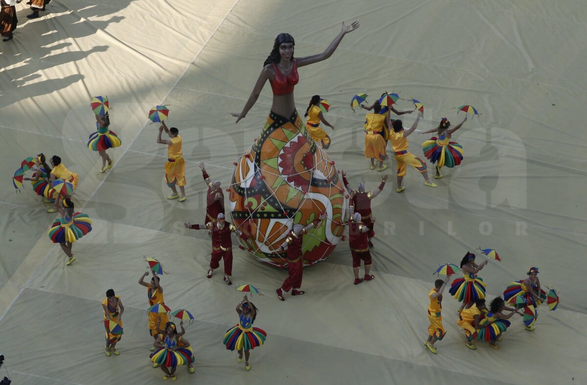 VIDEO ŞI FOTO Imagini spectaculoase din Brazilia, de la ceremonia de deschidere a Campionatului Mondial! J LO a făcut show