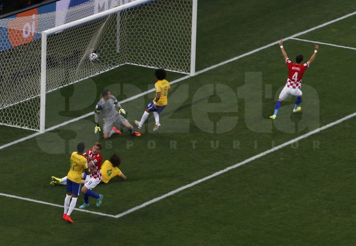 VIDEO + FOTO Brazilia - Croaţia 3-1 » Neymar şi Oscar aduc primele 3 puncte în dreptul ţării gazdă