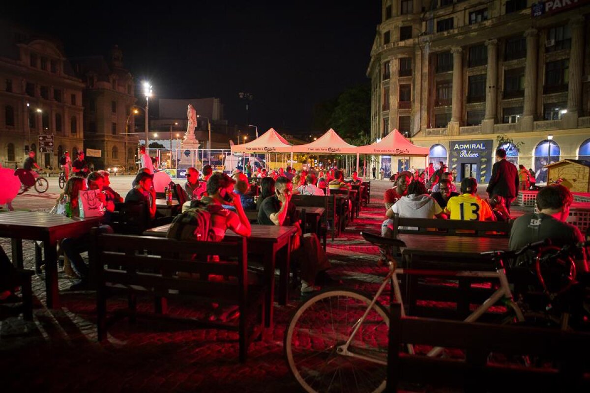 Copacabana de la Universitate! » Bucureştenii pot vedea meciurile de la Mondial pe-un ecran gigant ;)