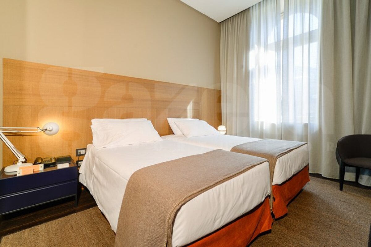 FOTO Lux pentru stelişti în cantonamentul din Alpii Italiei » Cantonament la cazino!