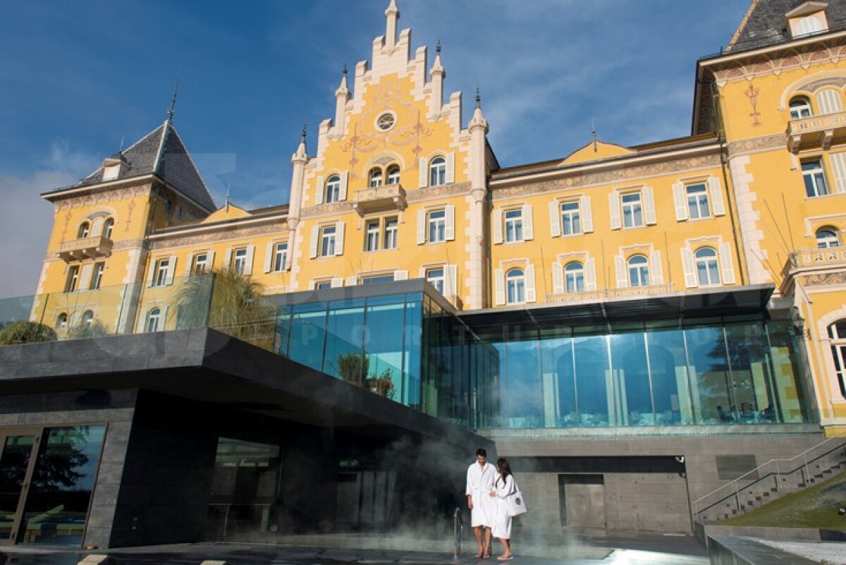 FOTO Lux pentru stelişti în cantonamentul din Alpii Italiei » Cantonament la cazino!