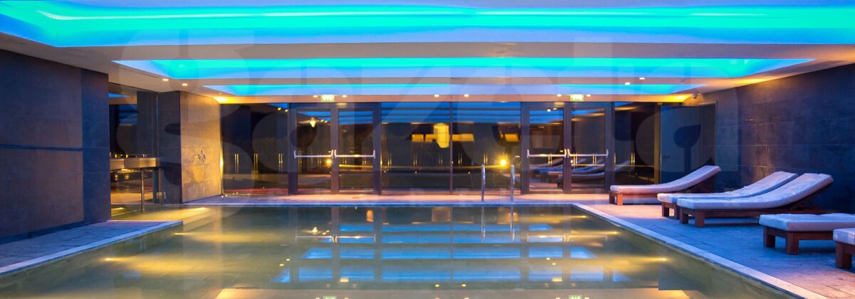 FOTO Lux pentru stelişti în cantonamentul din Alpii Italiei » Cantonament la cazino!