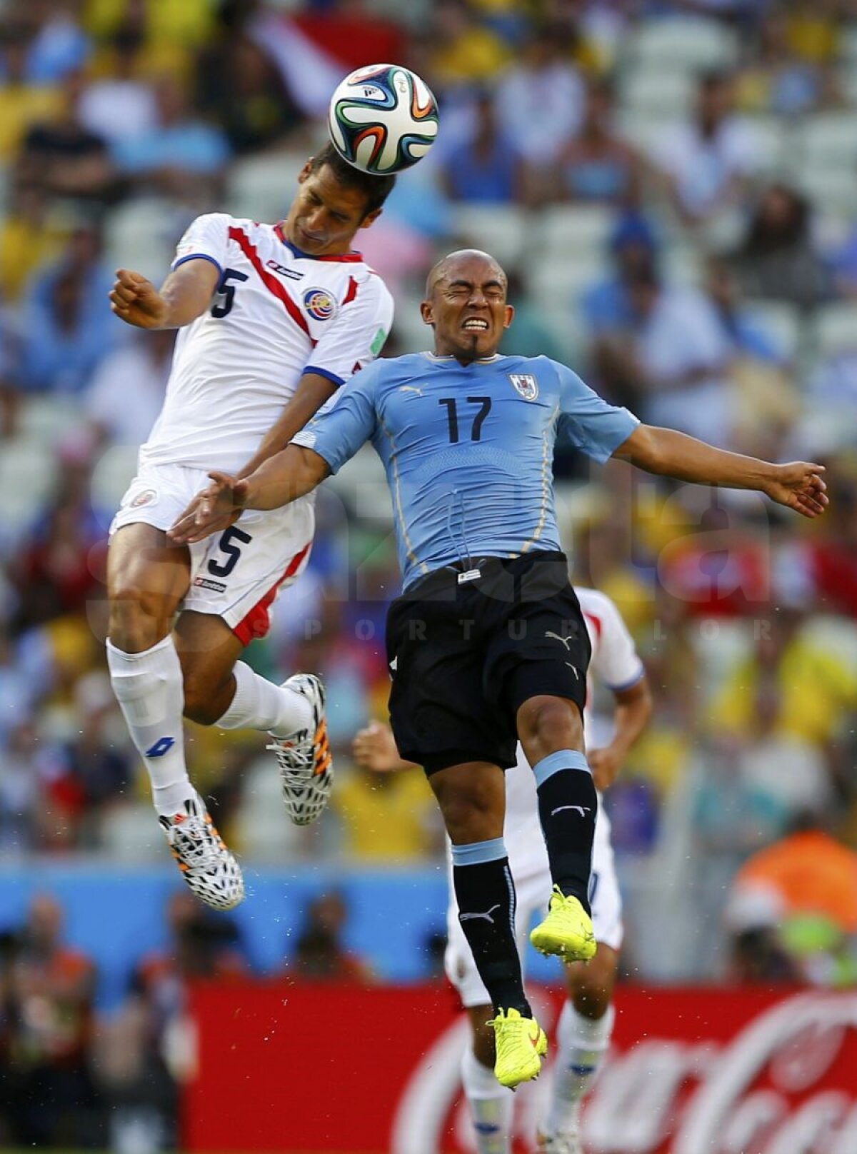 VIDEO+FOTO Surpriză de proporţii » Costa Rica spulberă calculele hîrtiei şi învinge Uruguayul cu 3-1!