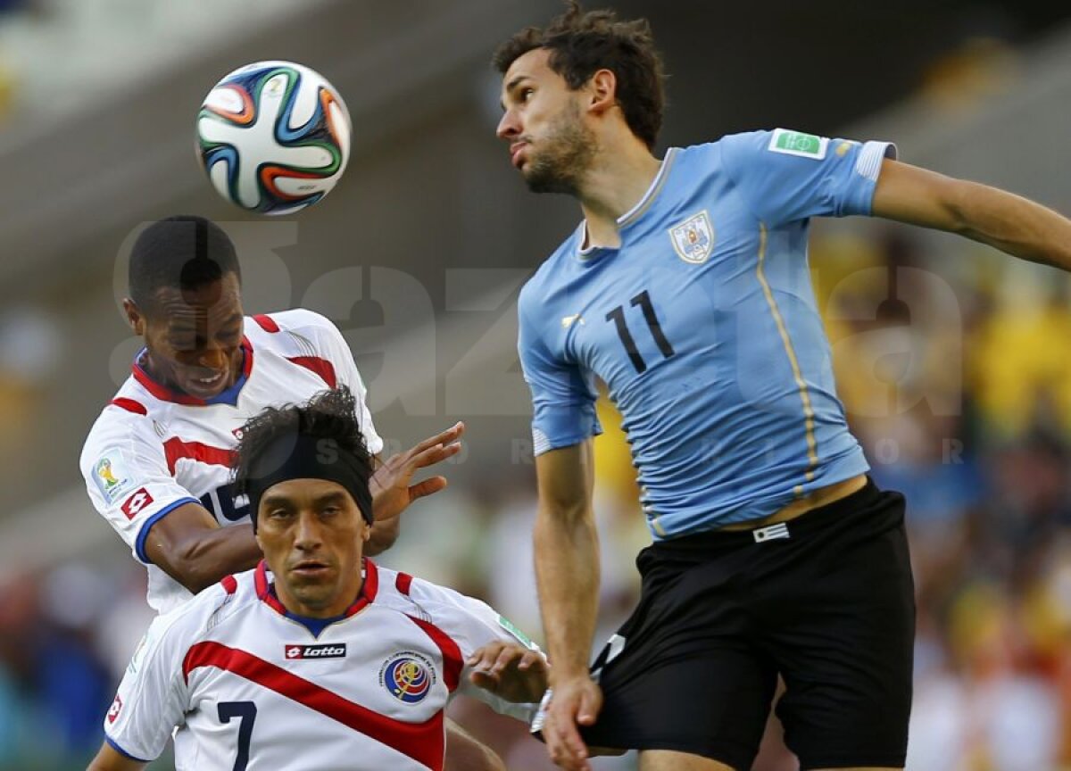 VIDEO+FOTO Surpriză de proporţii » Costa Rica spulberă calculele hîrtiei şi învinge Uruguayul cu 3-1!