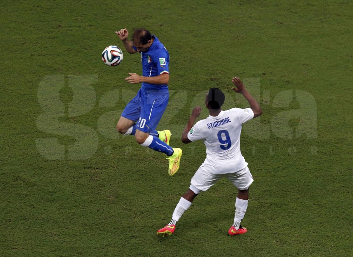 VIDEO+FOTO Recital la Manaus » Italia a învins Anglia, 2-1, după un meci spectaculos