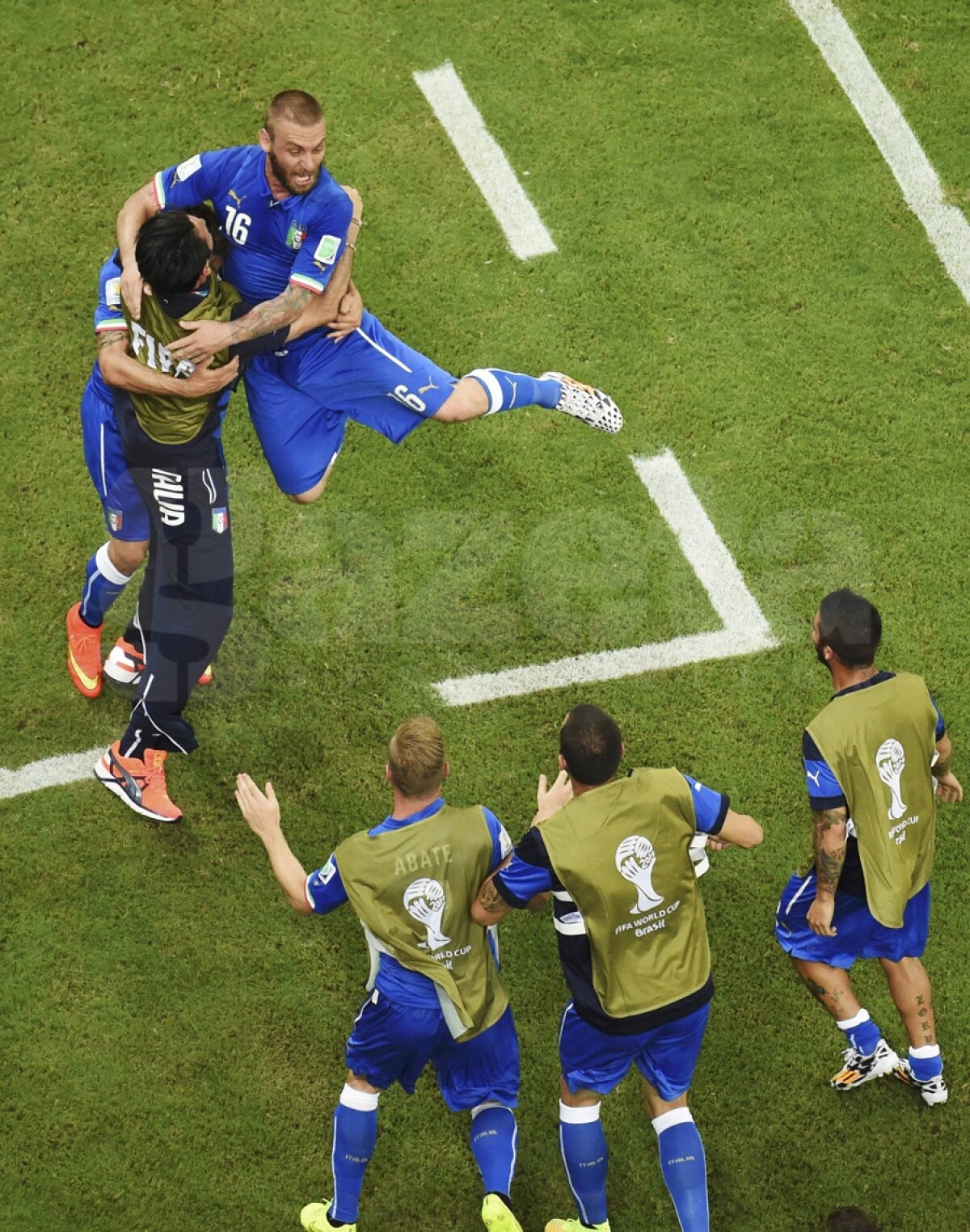 VIDEO+FOTO Recital la Manaus » Italia a învins Anglia, 2-1, după un meci spectaculos