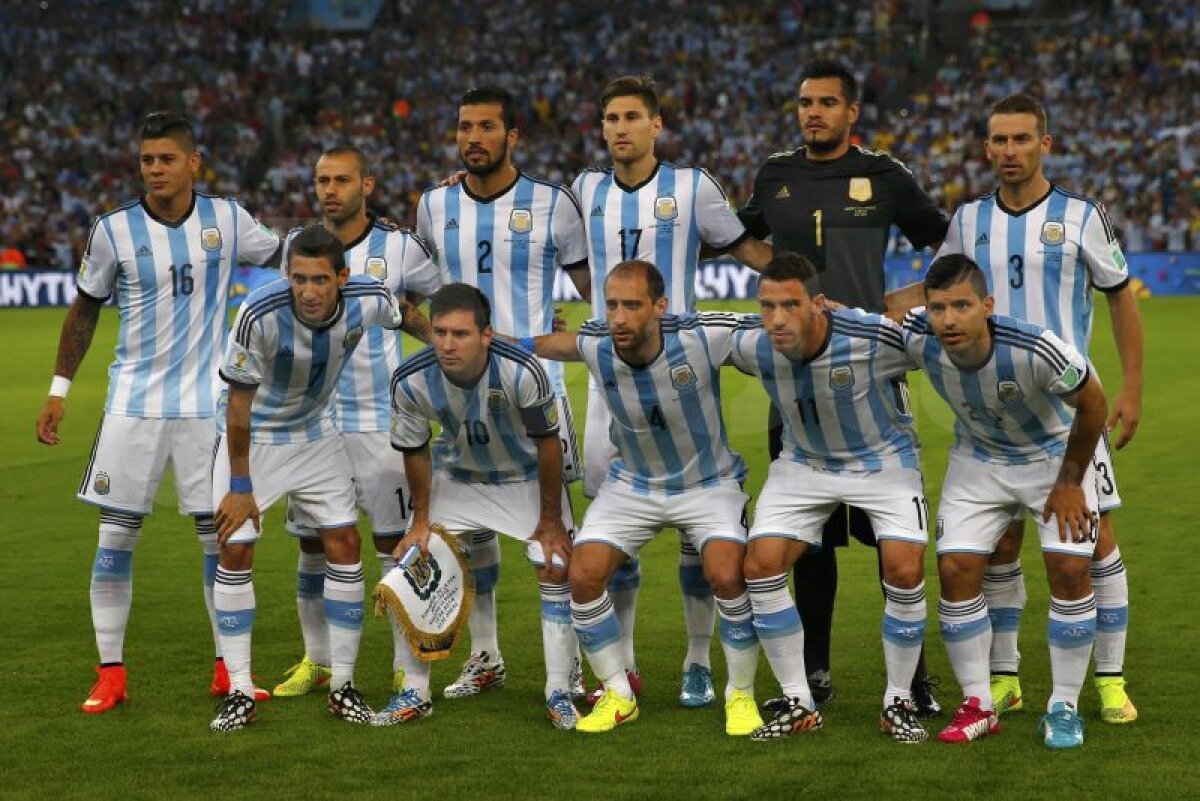 VIDEO & FOTO » Argentina - Bosnia 2-1 » Apostrofat şi apoi aclamat, Lionel Messi şi-a salvat echipa în meciul de debut al formaţiei albiceleste la Mondial