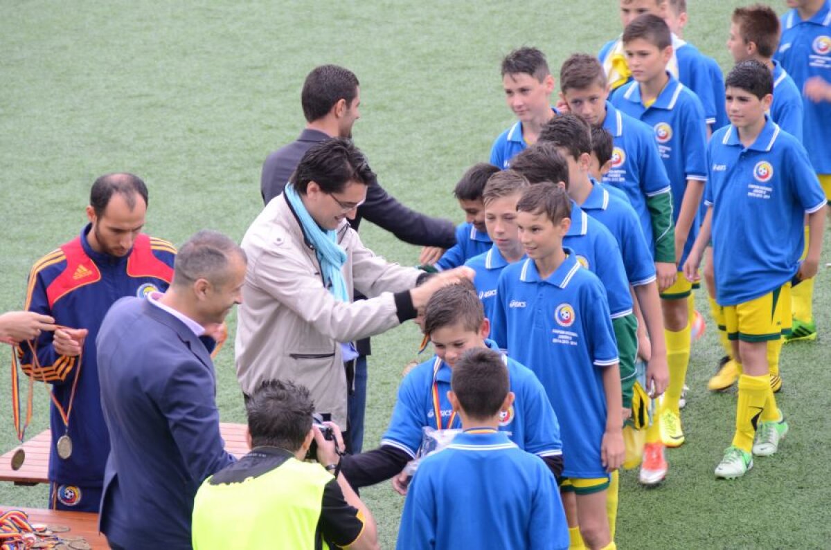 FOTO Vaslui a învins Academia Gheorghe Hagi şi e campioană naţională la juniori D