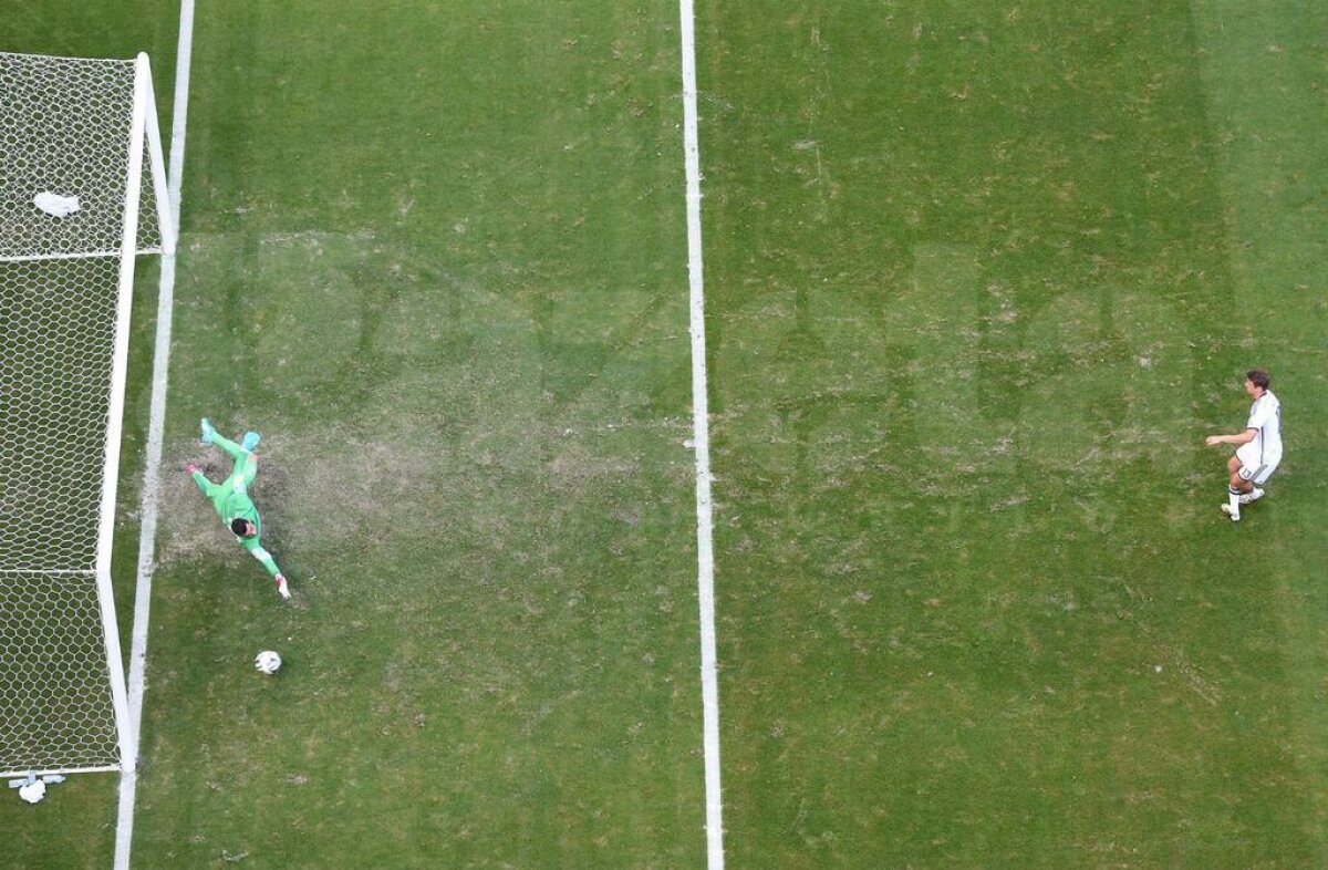 VIDEO+FOTO Pentru Schumi » Germania a făcut instrucţie cu Portugalia lui Cristiano Ronaldo, 4-0!