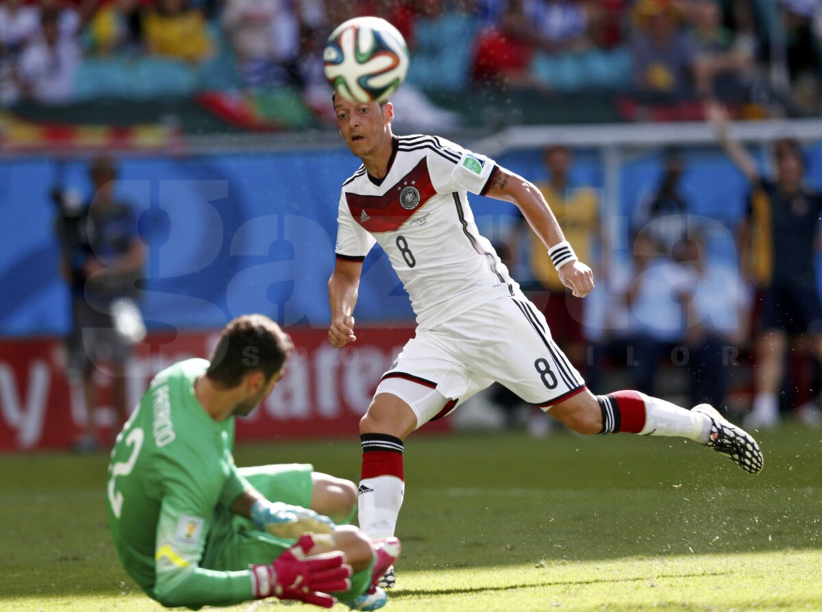 VIDEO+FOTO Pentru Schumi » Germania a făcut instrucţie cu Portugalia lui Cristiano Ronaldo, 4-0!