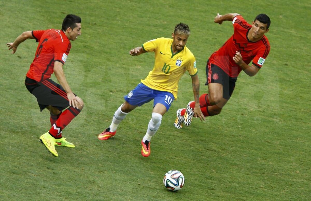 FOTO&VIDEO Ochoa le-a pus frînă » Brazilia s-a împiedicat de Mexic, scor 0-0