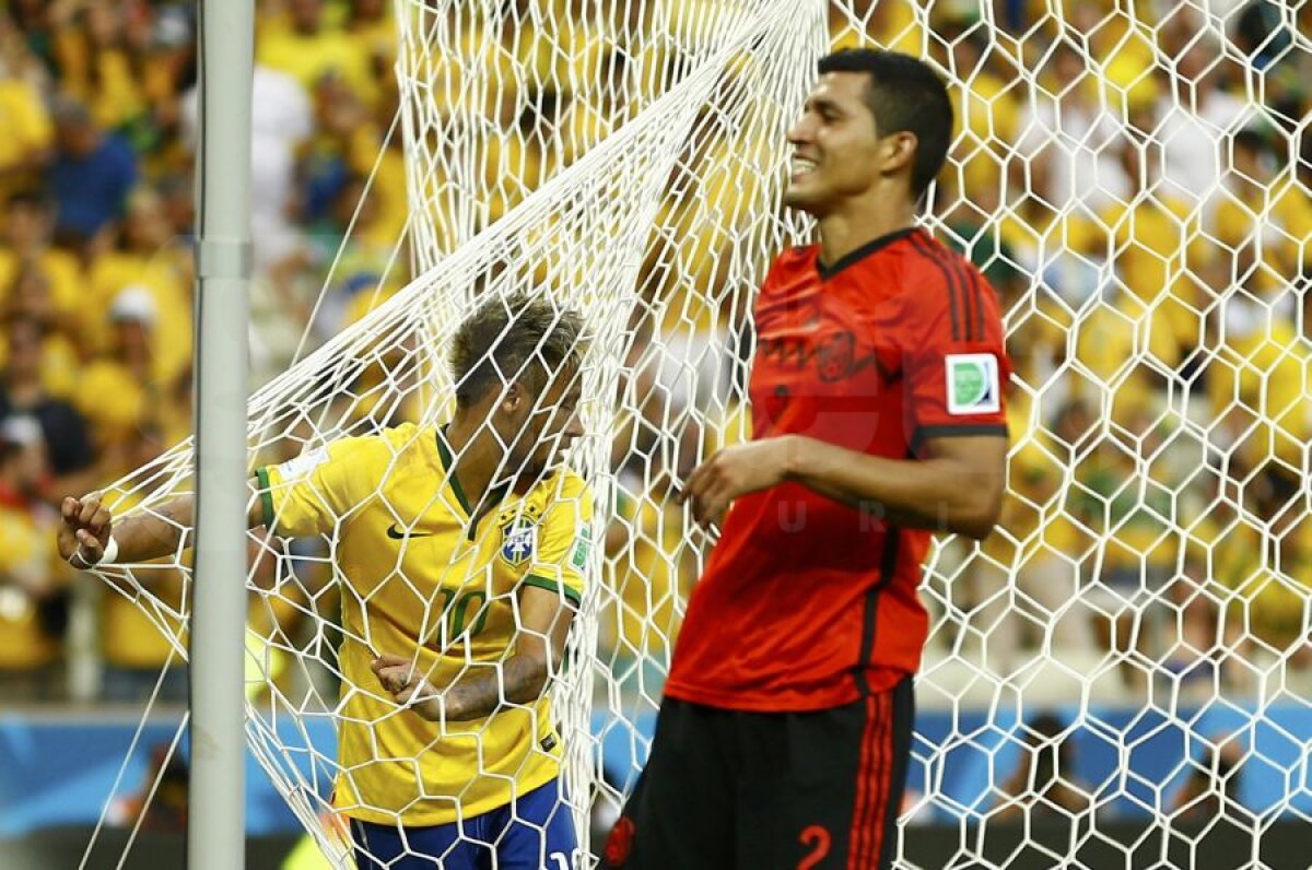 FOTO&VIDEO Ochoa le-a pus frînă » Brazilia s-a împiedicat de Mexic, scor 0-0