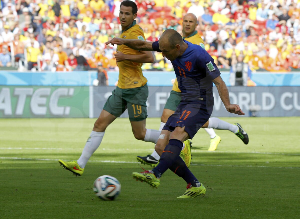 VIDEO şi FOTO Australia - Olanda 2-3 » "Portocala mecanică" are maximum de puncte şi 8 goluri înscrise în două meciuri