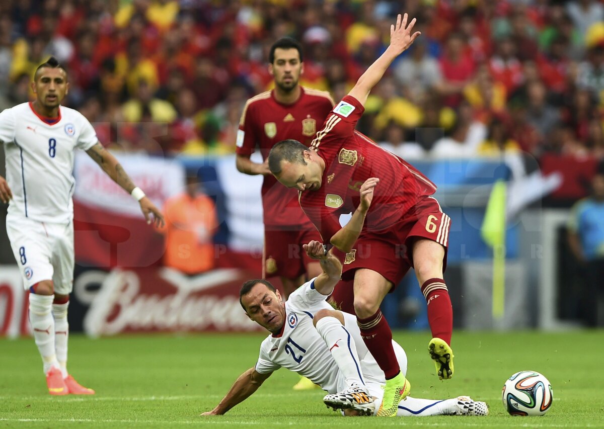 VIDEO şi FOTO Spania - Chile 0-2 » Campioana Mondială en-titre pleacă acasă, atingînd o premieră istorică