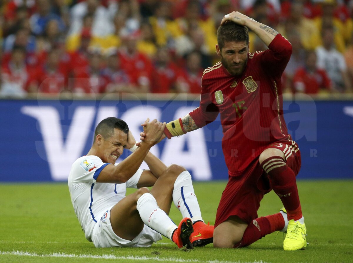 VIDEO şi FOTO Spania - Chile 0-2 » Campioana Mondială en-titre pleacă acasă, atingînd o premieră istorică