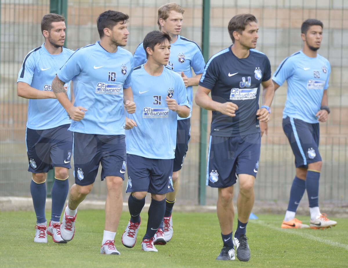 GALERIE FOTO Patru nume noi la antrenamentul Stelei! Costel Gâlcă i-a luat tare: "Azi e uşor pentru voi, dar de mîine începe greul"