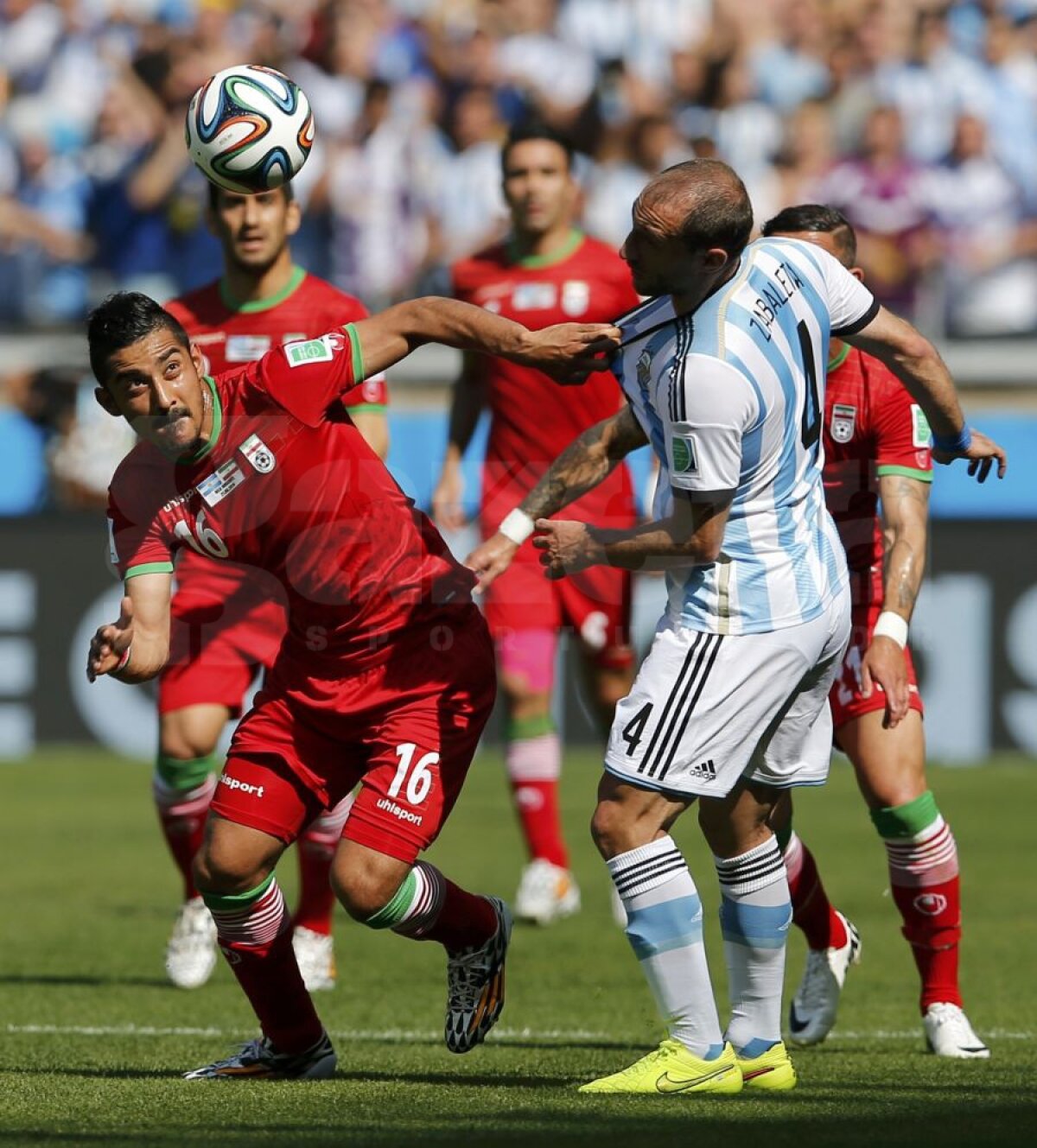 VIDEO+FOTO Salvatorul Messi » Iranul a rezistat 90 de minute în faţa Argentinei, 0-1, dar a scăpat egalul în prelungiri